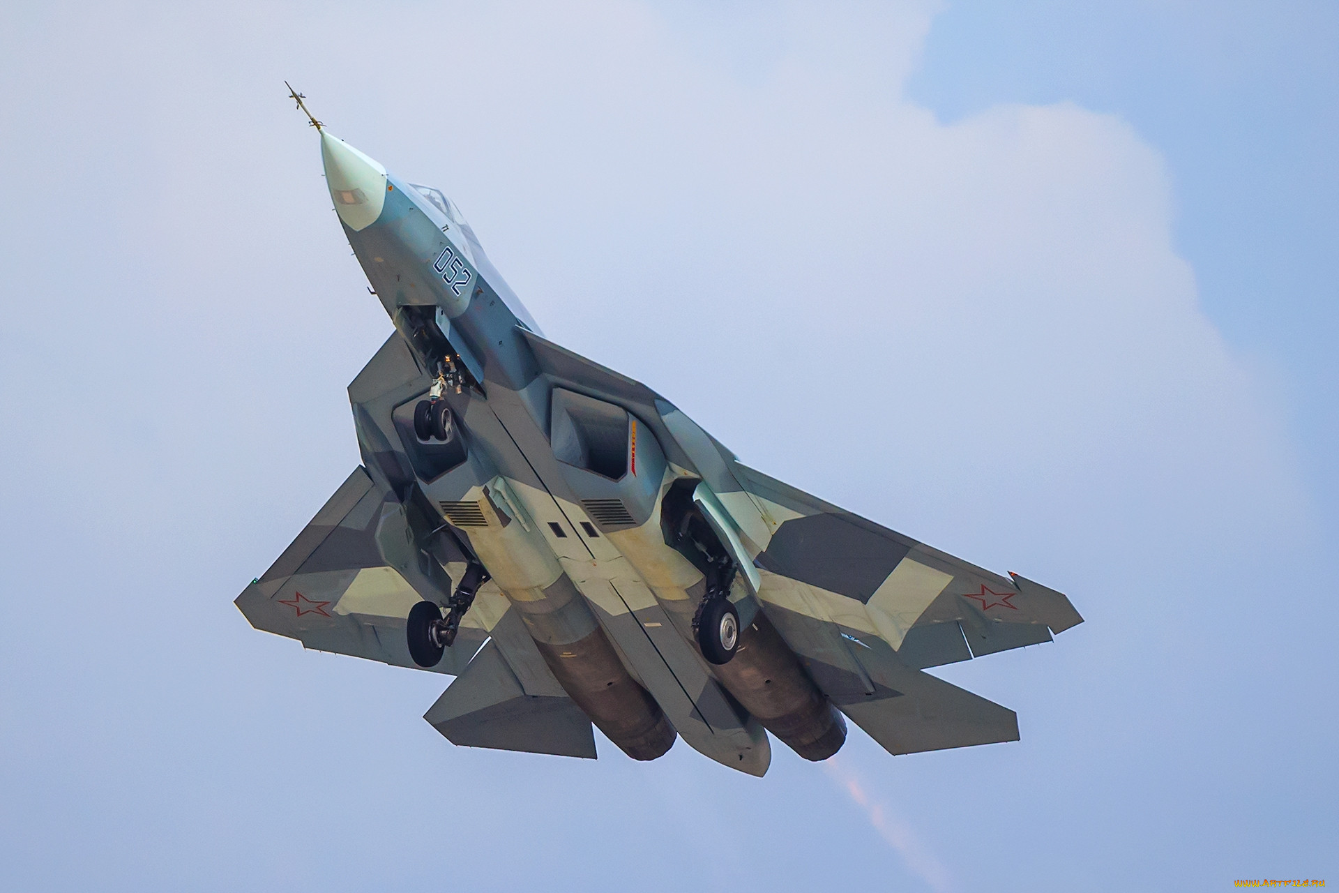 Самолет т 2. T-50 Pak fa. Су т 50 самолёт. Су-57 истребитель. Т-50 Су-57.